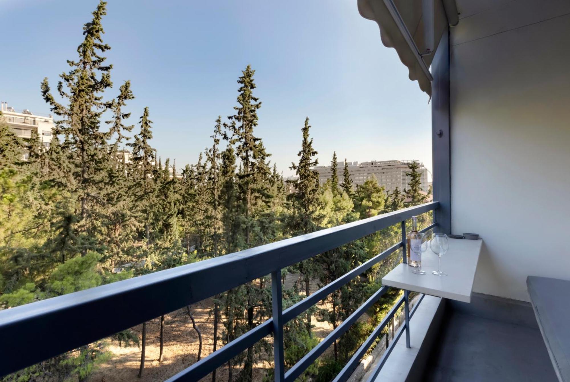 Elegant, Chic, Hip 2 Bedroom W/ Forest View In Athens! Exteriér fotografie